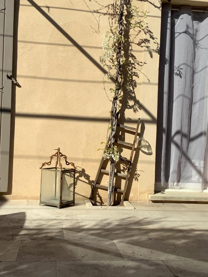 Jardin D'Antan Bed & Breakfast Ansouis Exterior foto