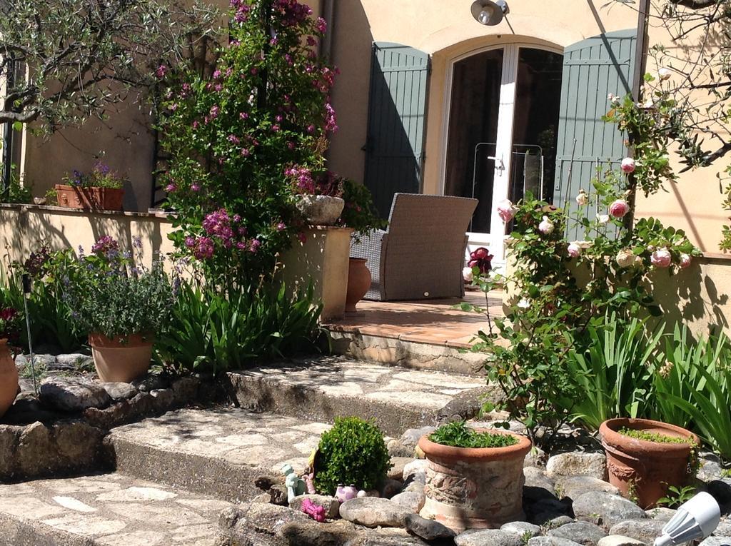 Jardin D'Antan Bed & Breakfast Ansouis Exterior foto